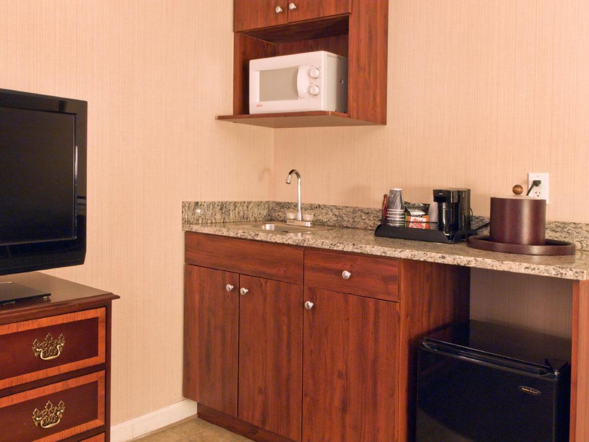 Buffalo Airport Hotel Cheektowaga Pokoj fotografie